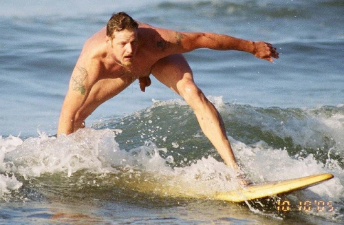 guys who do all naked surf - 58b66e94d36d2.jpg.