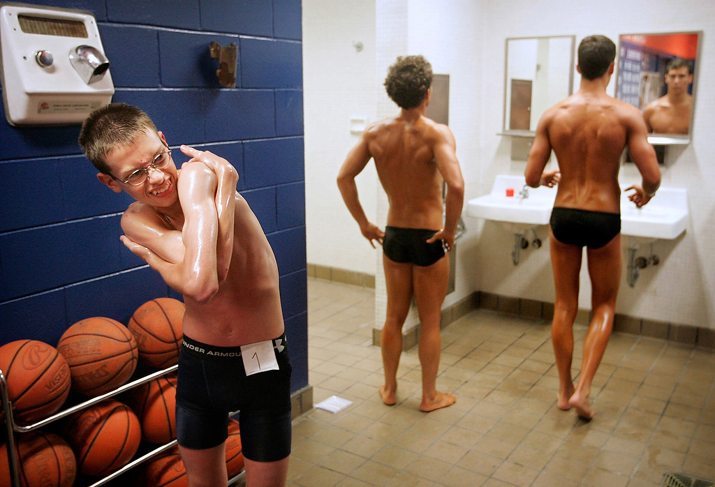 interesting moments in the locker rooms - 5a409b90758a0.jpg 