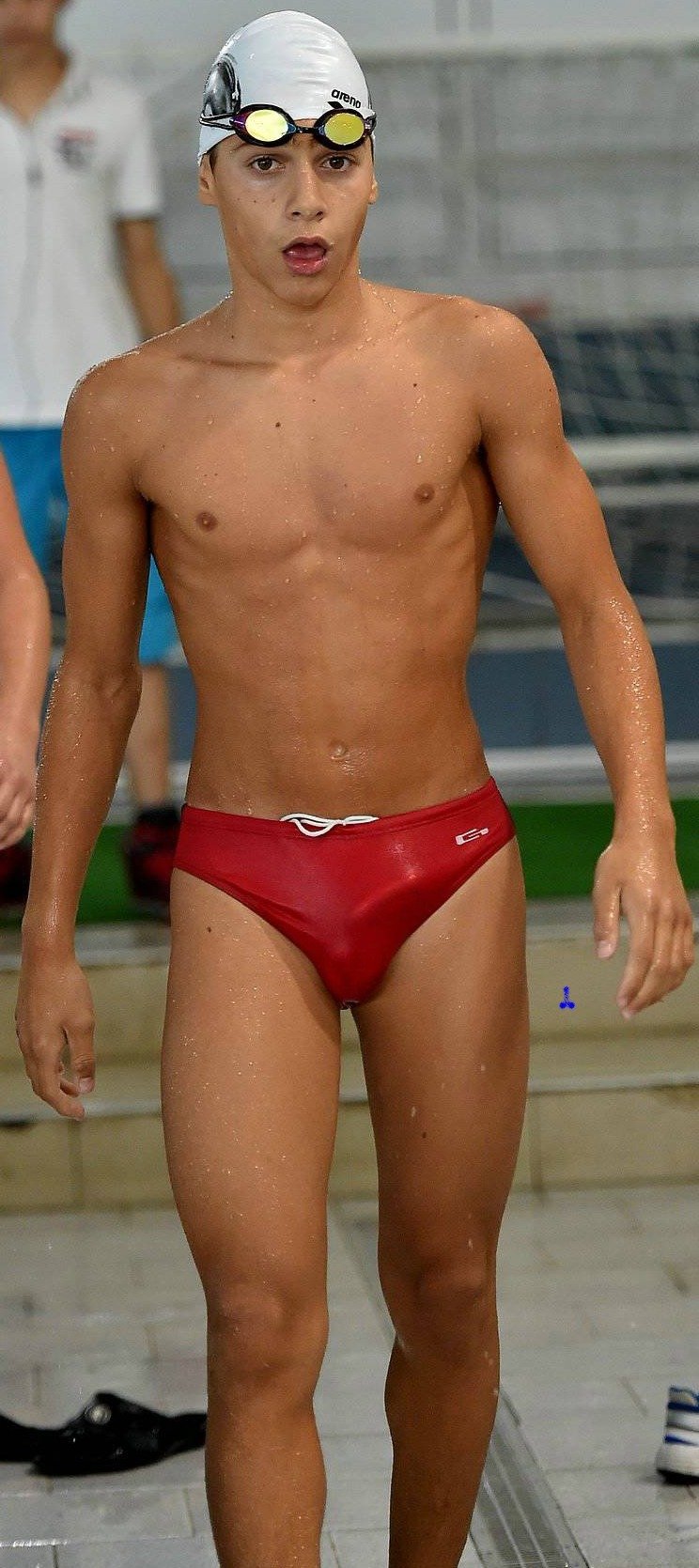 and-teen-guys-wear-speedo-suit-pics-live-boob-tit