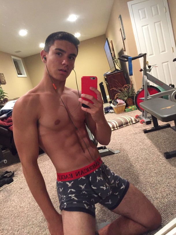 SELFIE SEXY BOYS 014 - 5981c4022f2cf.jpg.