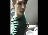 Dante Wanks n Cums In A public Toilet / Begud