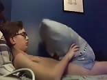 Nerdy twink humps his pillow