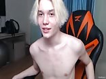 Twink Porn Shoots High in the Air