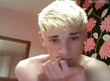 Blond boys porn puts on a good gay tube show!