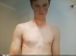 Guy gives himself a nice handjob gay teen porn