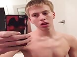 Blond twink porn makes quick selfie blasting his cum on mirror 