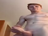Boy having a good wank cam gay porn